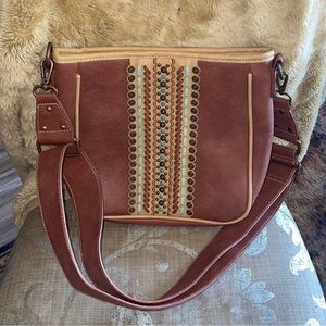 Blazin Roxx Laney Messenger Bag N7512102  - like new!!